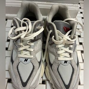 New Balance White and Gray Sneakers